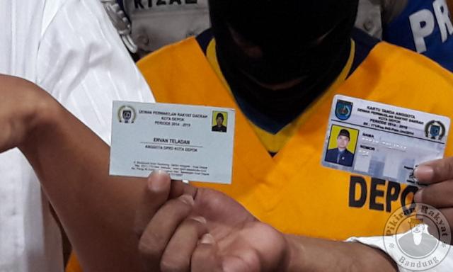 
					Kartu nama Ervan Teladan yang disita Polres Depok, ketika menggerebek kediaman pelaku yang memesan narkoba. (foto: PR)