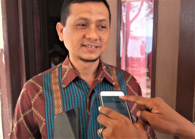 
					Ketua Komisi Pemilihan Umum (KPU) Kabupaten Situbondo Marwoto. (foto:fat)