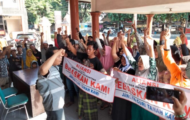 
					Sawah Rusak Oleh Aktivitas Pertambangan, Warga Sumberanyar Datangi DPRD Situbondo Minta Keadilan 