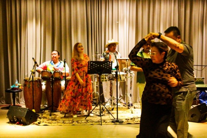 Cara Unik Komunitas Salsa Menjaga Kebugaran Tubuh Selama Ramadan