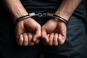 Ilustrasi tangan terborgol. (Foto: RN/Chatgpt AI)