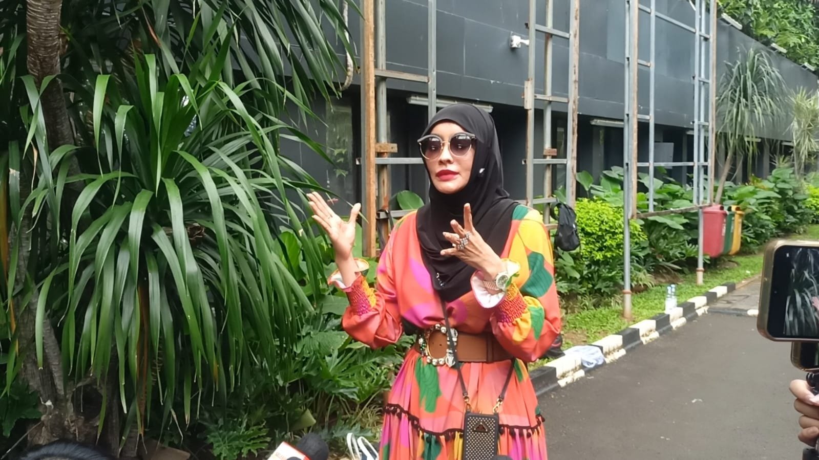 Doktif Unboxing Produk Richard Lee yang Dilarang BPOM Masih Beredar di Pasaran