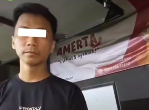 Video viral memperlihatkan dugaan catcalling di Depok oleh tiga pria di Pancoran Mas. Aksi tersebut berpotensi melanggar UU TPKS dan menuai kecaman warganet. (Foto: Tangkapan Layar)