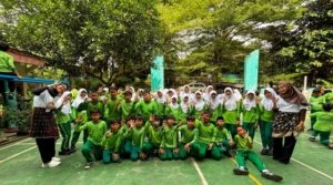Komunitas GUA Edukasi Siswa SDN Bambu Apus 02 Kelola Sampah 3R