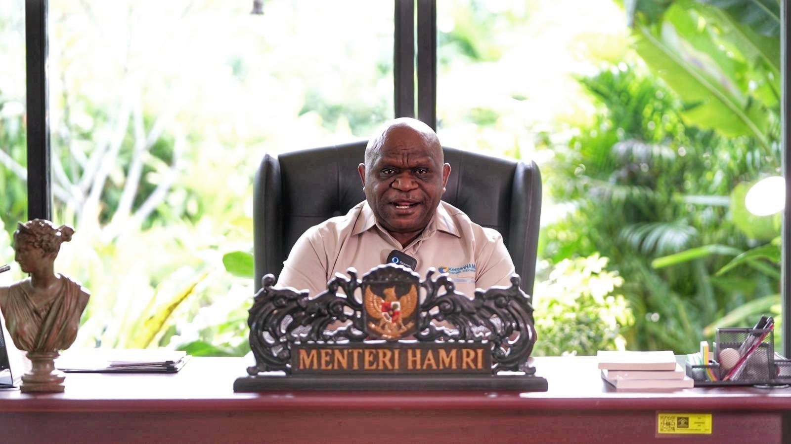 Menteri Hak Asasi Manusia (HAM) Natalius Pigai. (Foto: Kemenham RI)