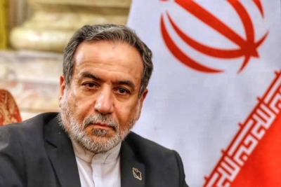 Menlu Iran Abbas Araghchi, tegaskan sistem pemerintahan tetap kuat meski tokoh penting Ali Larijani tewas. (Foto: AP/Khaled Elfiqi)