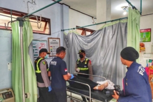 Seorang pemudik asal Kebumen meninggal dunia di antrean Pelabuhan Gilimanuk. Polisi ungkap kronologi dan kondisi korban saat kejadian. (Foto: Humas Polres Jembrana)