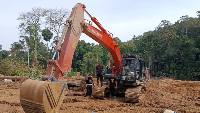 Sikat Tambang Emas Ilegal di Perbatasan Madina-Tapsel, Polda Sumut Amankan 12 Ekskavator