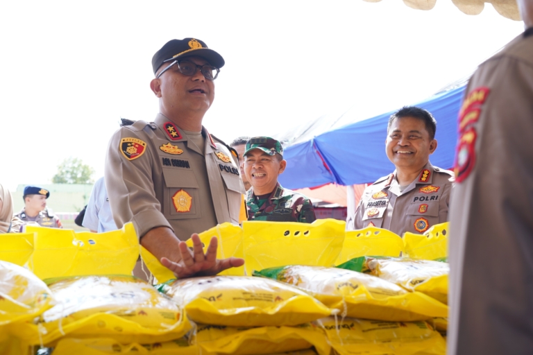 Polda Sulbar dan Pemerintah Gelar Pangan Murah, Bantu Masyarakat Jaga Stabilitas Harga Ramadan