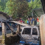 Lebaran Tinggal Menghitung Hari, Mobil Warga Terbakar di Magetan