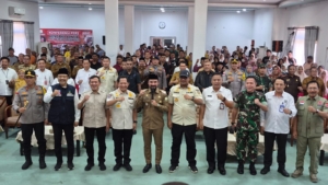 Tito dan Mensos Serahkan Bansos Rp100 Miliar untuk Korban Bencana di Sumatera