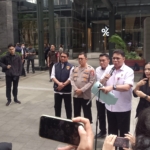 Direktur Eksekutif Penyidik Sektor Jasa Keuangan OJK, Daniel Bolly Hyronimus, menyatakan penggeledahan dilakukan untuk memperkuat proses hukum yang tengah berjalan. (Foto: RN/Tama)