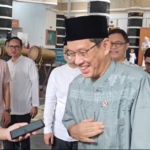 Menteri Keuangan Purbaya Salat Idulfitri 1447 Hijriah bersama Airlangga Hartarto di Masjid Salahuddin. Ia berbagi cerita soal tanggung jawab berat dan momen Lebaran sederhana. (Foto: RN/Budi T)