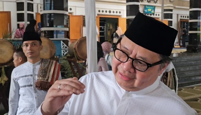 Airlangga Hartarto optimistis konsumsi Ramadan dan Lebaran mampu mendorong pertumbuhan ekonomi kuartal I 2026 hingga 5,5 persen dengan dukungan stimulus pemerintah. (Foto: RN/Budi T)