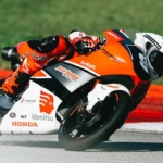 Veda Ega Pratama start keempat di Moto3 Amerika 2026 dan percaya diri mengincar podium setelah tampil konsisten di tiga seri awal musim. (Foto: Instagram/veda_54)