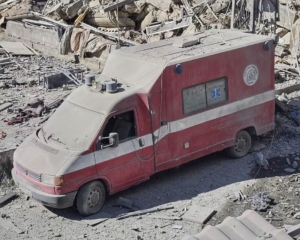 Serangan Israel di Lebanon menewaskan tenaga medis, merusak fasilitas kesehatan, dan memicu pengungsian massal yang memperparah krisis layanan kesehatan. (Foto: Anadolu)