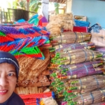 Usaha sapu lidi Rini di Kebumen bertahan sejak 2003, produksi hingga 5.000 per bulan dan dipasarkan ke berbagai daerah. (Foto: Facebook/Rini Jaya Mandiri)