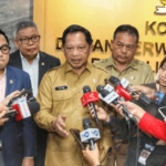 Hunian sementara di Bener Meriah, Aceh, membawa perubahan besar bagi penyintas bencana. Tito Karnavian memastikan bantuan lanjutan segera disalurkan. (Dok. Kemendagri)