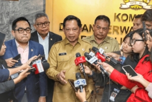 Hunian sementara di Bener Meriah, Aceh, membawa perubahan besar bagi penyintas bencana. Tito Karnavian memastikan bantuan lanjutan segera disalurkan. (Dok. Kemendagri)