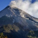 Gunung Sorik Marapi di Madina Waspada, Warga Dilarang Dekati Puncak Radius 1,5 Km