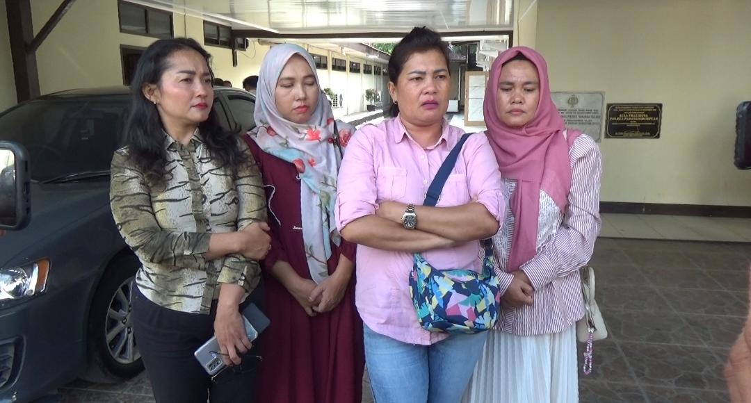 Kasus penipuan pinjaman di Padangsidimpuan menyeret 34 polisi sebagai korban. Gaji terpotong, keluarga terdampak, dua tersangka telah ditetapkan. (Foto: ReportaseNews/Angga)