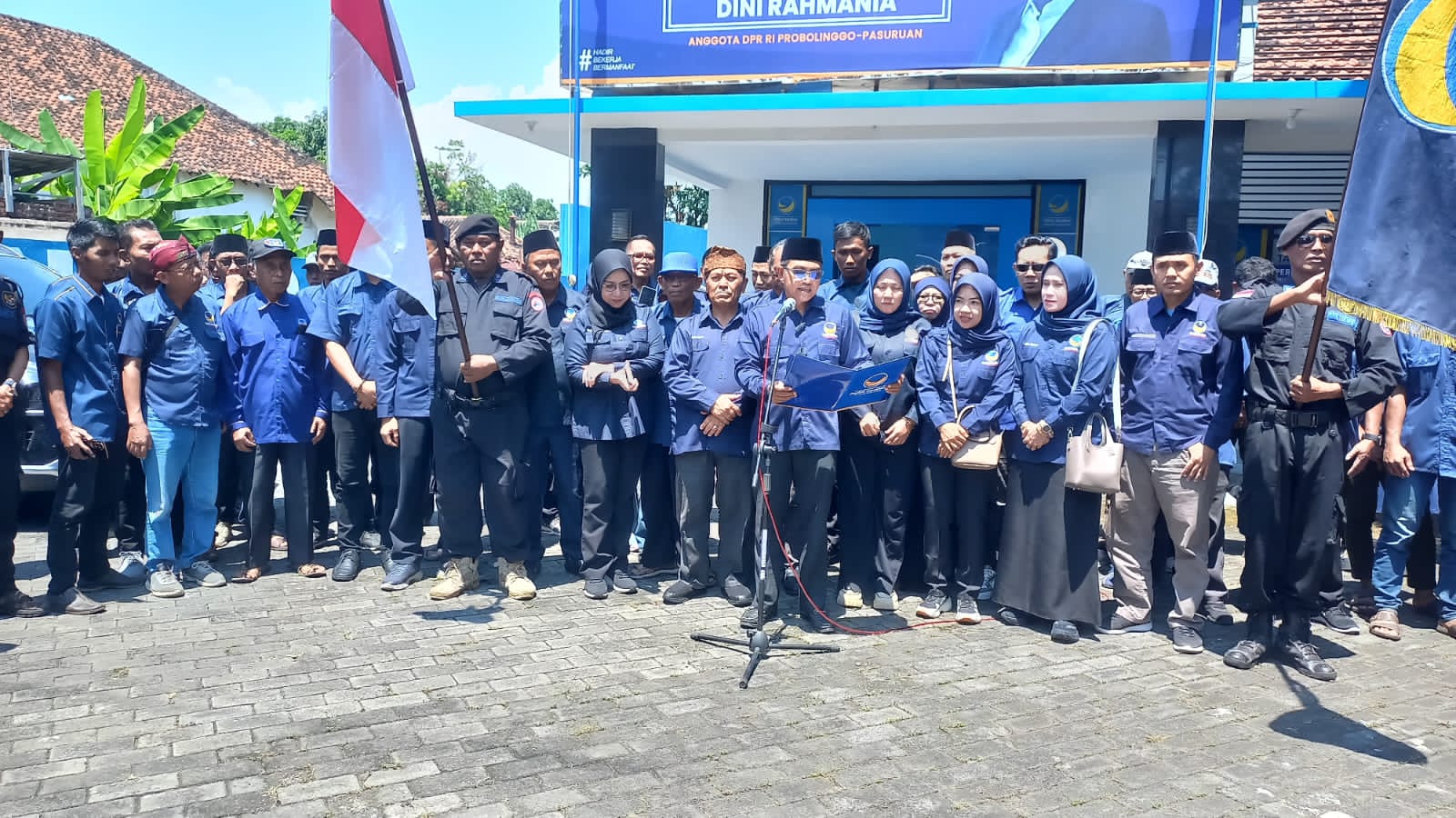 Kader NasDem Probolinggo melayangkan protes keras terhadap laporan media nasional yang dinilai merendahkan martabat partai dan pimpinan. (Foto: ReportaseNews/Dic)