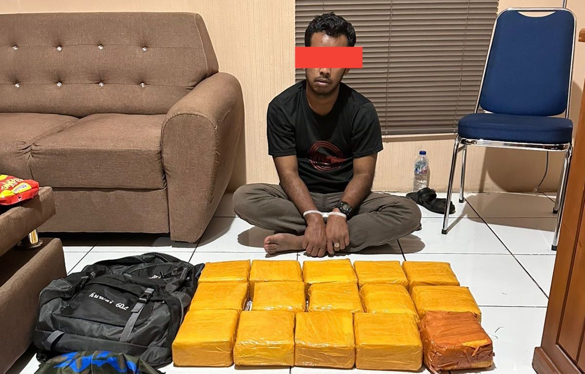 Bareskrim Polri bongkar jaringan narkoba Malaysia-Riau di Bengkalis. Lebih dari 21 kg sabu disita, satu kurir diamankan, jaringan masih dikembangkan. (Foto: ReportaseNews/HO-Dittipidnarkoba Bareskrim Polri)