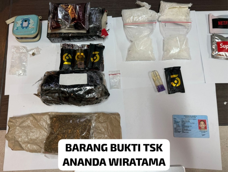 Bareskrim Polri mengungkap dugaan lab tersembunyi produksi vape etomidate di Jakarta. Kasus terbongkar dari laporan driver ojol, satu tersangka diamankan. (Ist)