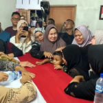 Isak Tangis Sambut Kedatangan Jenazah Prajurit Satgas UNIFIL Kopda Rico Pramudia