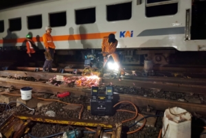 KAI Pulihkan Jalur Rel Bumiayu setelah Lumpuh 14 Jam Akibat Anjlokan