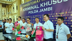 Polda Jambi Bongkar Sindikat Suntik Elpiji Subsidi di Tengah Kebun Sawit