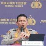 Kabid Humas Polda Metro Jaya, Kombes Pol Budi Hermanto menjelaskan Aiman Witjaksono batal memenuhi panggilan Polda Metro Jaya terkait kasus tudingan ijazah Jokowi dan hanya mengirimkan keterangan tertulis melalui tim legal iNews. (Foto: RN/Tama)