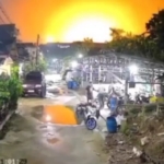 Ledakan SPBE di Bekasi merusak 19 rumah dan 13 kendaraan. Sebanyak 17 warga mengalami luka bakar, sementara BPBD masih menyelidiki sumber ledakan. (Foto: Tangkapan Layar)