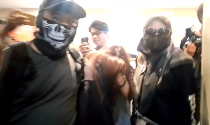 Istri dan dua anak bandar narkoba Ko Erwin diperiksa Bareskrim Polri terkait dugaan TPPU miliaran rupiah. Sejumlah aset disita penyidik. (Foto: ReportaseNews/Tama)