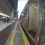 Sebanyak 44.191 penumpang tiba di Jakarta pada puncak arus balik libur Paskah. KAI Daop 1 mencatat kedatangan lebih tinggi dibanding keberangkatan. (Foto: RN/Tama)