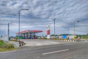 Harga BBM nonsubsidi seperti Pertamax Turbo, Dexlite, dan Pertamina Dex naik akibat lonjakan harga minyak dunia. Pemerintah pastikan BBM subsidi tetap stabil. (Foto: ReportaseNews/Tama)