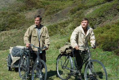 Film North Face mengadopsi kisah nyata tentang pendakian Toni Kurz dan Andreas Hinterstoisser, yang berusaha menaklukkan puncak Eiger, di Pegunungan Alpen, Swiss. (IMDB)