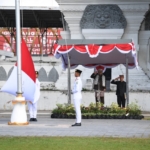Hardiknas 2026 di Banyuwangi menyoroti tantangan pemerataan kualitas pendidikan meski pemerintah mengklaim berbagai capaian program nasional. (Foto: ReportaseNews/Kus)