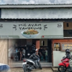 Perjuangan Supriyono Mengangkat “Mie Ayam Yangkung” Hingga Diserbu Pelanggan