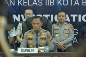 Polda Lampung mengungkap kasus love scamming dari dalam lapas di Lampung Utara. Sebanyak 137 warga binaan diduga terlibat dengan total kerugian korban mencapai Rp1,4 miliar. (Foto: ReportaseNews/HO-Humas Polda Lampung)