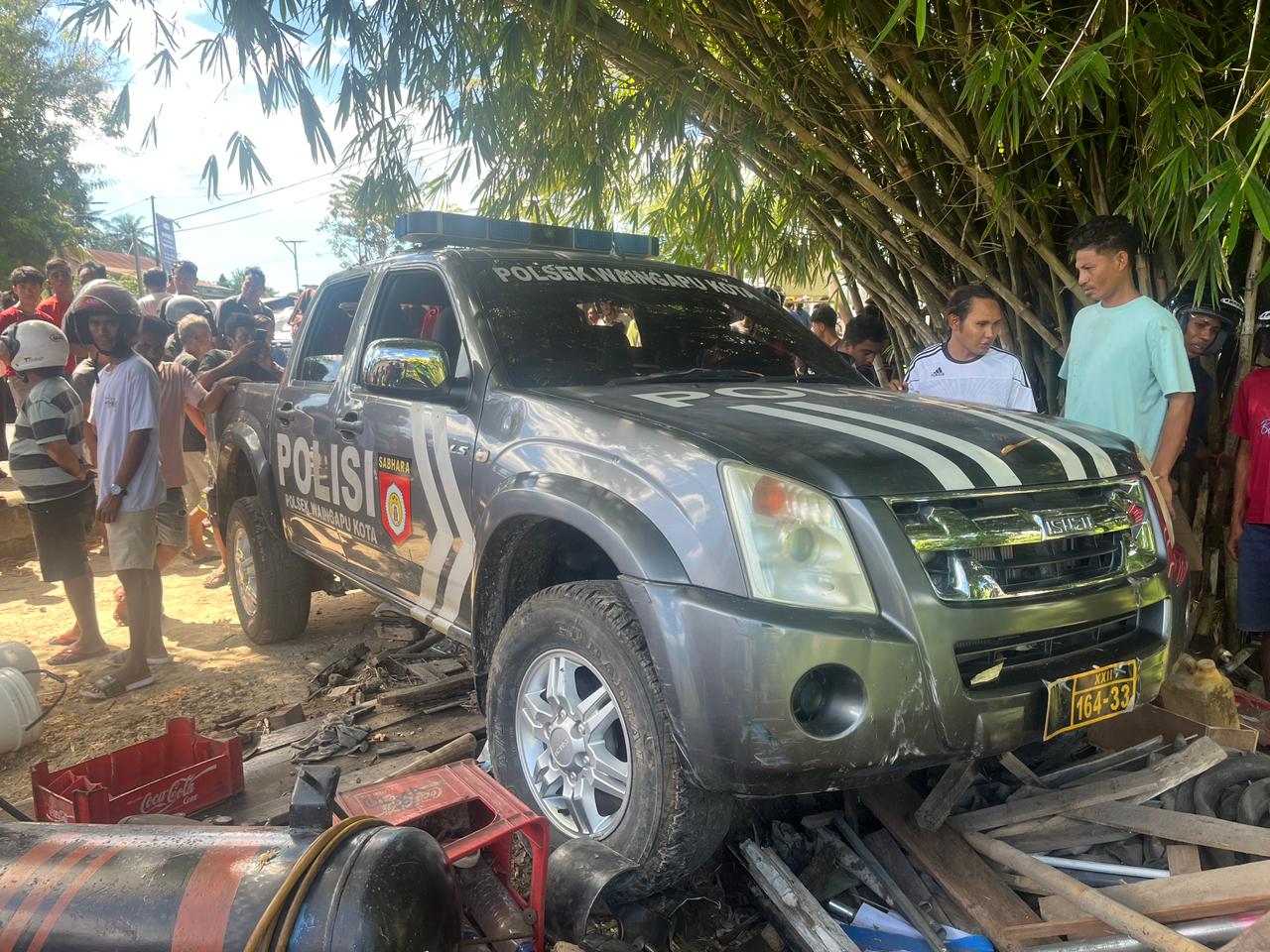 Mobil Patroli Kapolsek Tabrak Warga di Sumba Timur