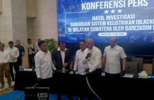 Bareskrim Polri memastikan blackout massal di Sumatera bukan akibat sabotase. Gangguan diduga dipicu faktor teknis dan cuaca ekstrem. (Foto: ReportaseNews/Tama)
