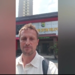 Polsek Metro Menteng berhasil mengembalikan HP milik warga Polandia yang dicuri di Kebon Sirih, Jakarta Pusat, dalam waktu kurang dari 24 jam. (Tangkapan Layar)
