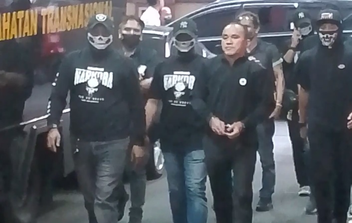 Polda Kaltim resmi memecat AKP Deky Jonathan Sasiang usai diduga terlibat jaringan peredaran narkoba bandar Ishak. Bareskrim Polri menemukan fakta baru. (Foto: RN/Tama)