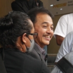 Roy Suryo menepis kabar berkas kasus dugaan fitnah ijazah palsu Jokowi sudah P-21. Ia menyebut penetapan kelengkapan berkas sepenuhnya kewenangan kejaksaan. (Foto: ReportaseNews/Tama)