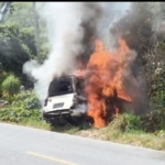 VIDEO: Detik-detik Mobil Carry Diduga Tangki Siluman Terbakar di SPBU Madina