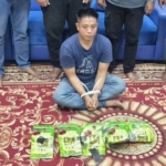 Bareskrim Polri dan Bea Cukai menggagalkan penyelundupan sabu 5 kilogram jaringan Malaysia-Indonesia di Pekanbaru. Seorang kurir ditangkap dan terancam hukuman berat. (Foto: ReportaseNews/HO-Dittipidnarkoba Bareskrim Polri)