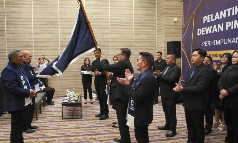 Ketum DPN PERADI Imam Hidayat Lantik Tiga DPC Baru