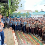 Sosialisasi ORADO Indonesia di SMPN 30 Batam berlangsung meriah. Ribuan siswa antusias mengikuti edukasi domino bersama John LBF dan mendapat berbagai apresiasi serta hadiah. (Foto: ReportaseNews/Adi)