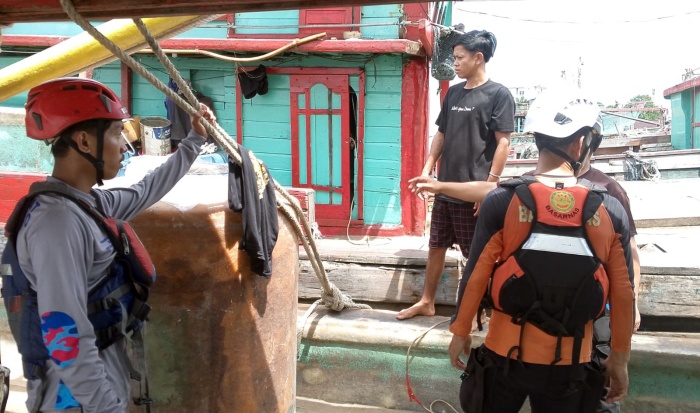 Misteri Benturan Keras di Kapuas, Tim SAR Buru Jejak ABK Naga Mas II